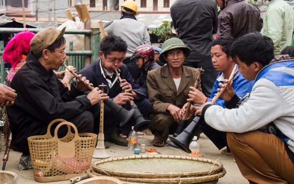 Street Performers at the Market